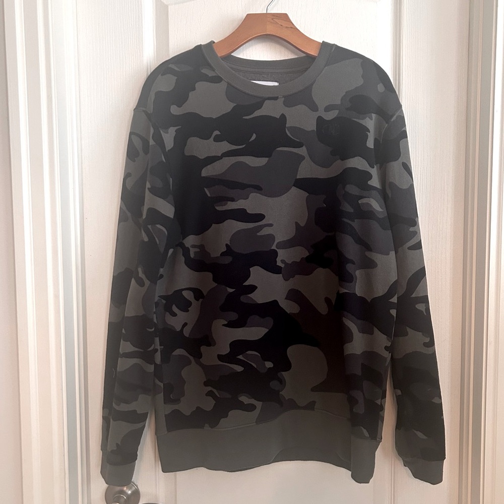 Champion Camouflage Sweatshirt Men’s Size Medium